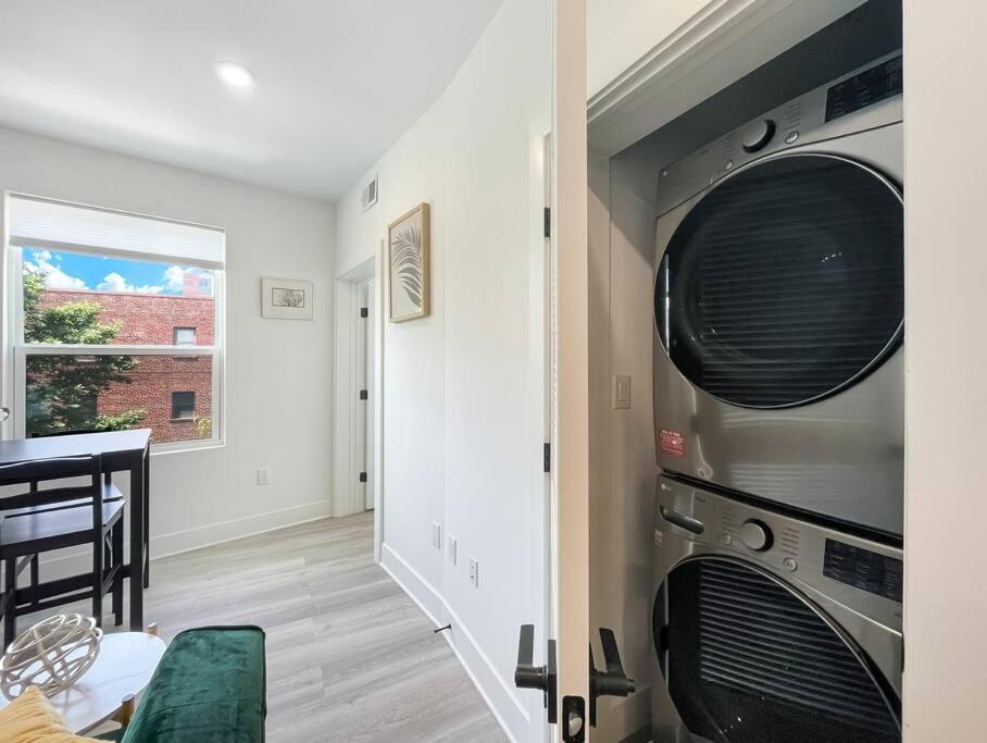 Central Dc Apt , City Skyline View , Close To All Washington Exteriör bild